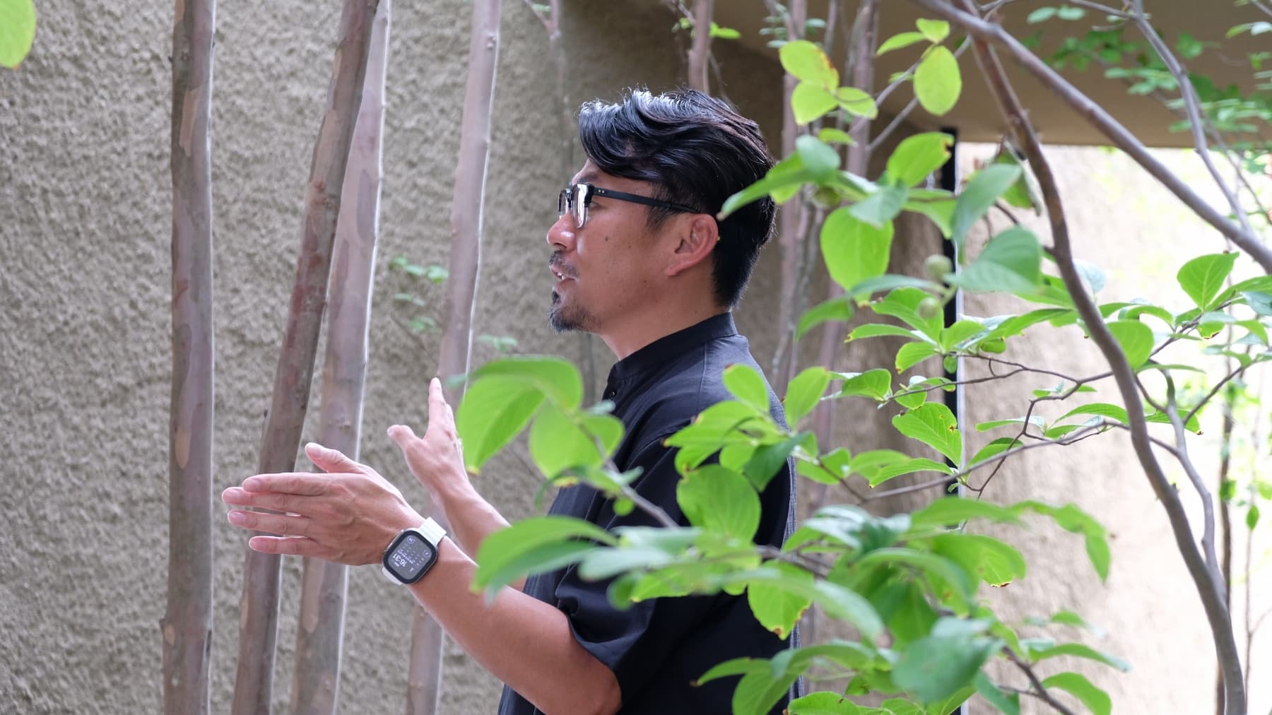 代表:羽田氏がNode内を紹介している写真